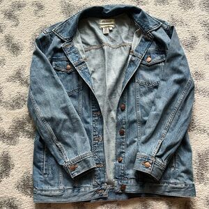 Madewell Women’s Oversized Denim Jacket Medium